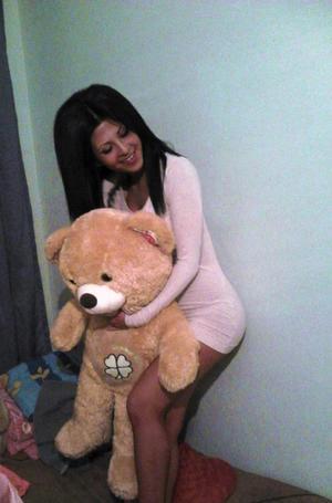 Cayla, 27 from Ontario, Naughty, Nice & Looking