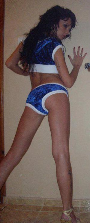 Giovanna from New Jersey is looking for adult webcam chat