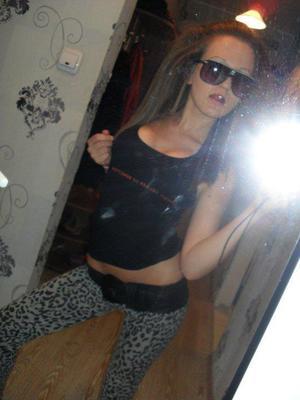Utah Babe Allyson, 30, Wants to Meet Older Men
