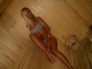 Ana, 30, Washington Girl Seeks Discreet Encounters